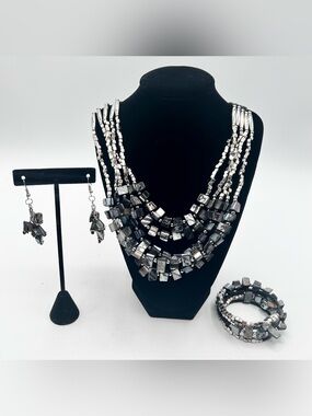 Square Stone Bead Necklace Set Black Silver Bracelet Earrings Set of 3 Boxed